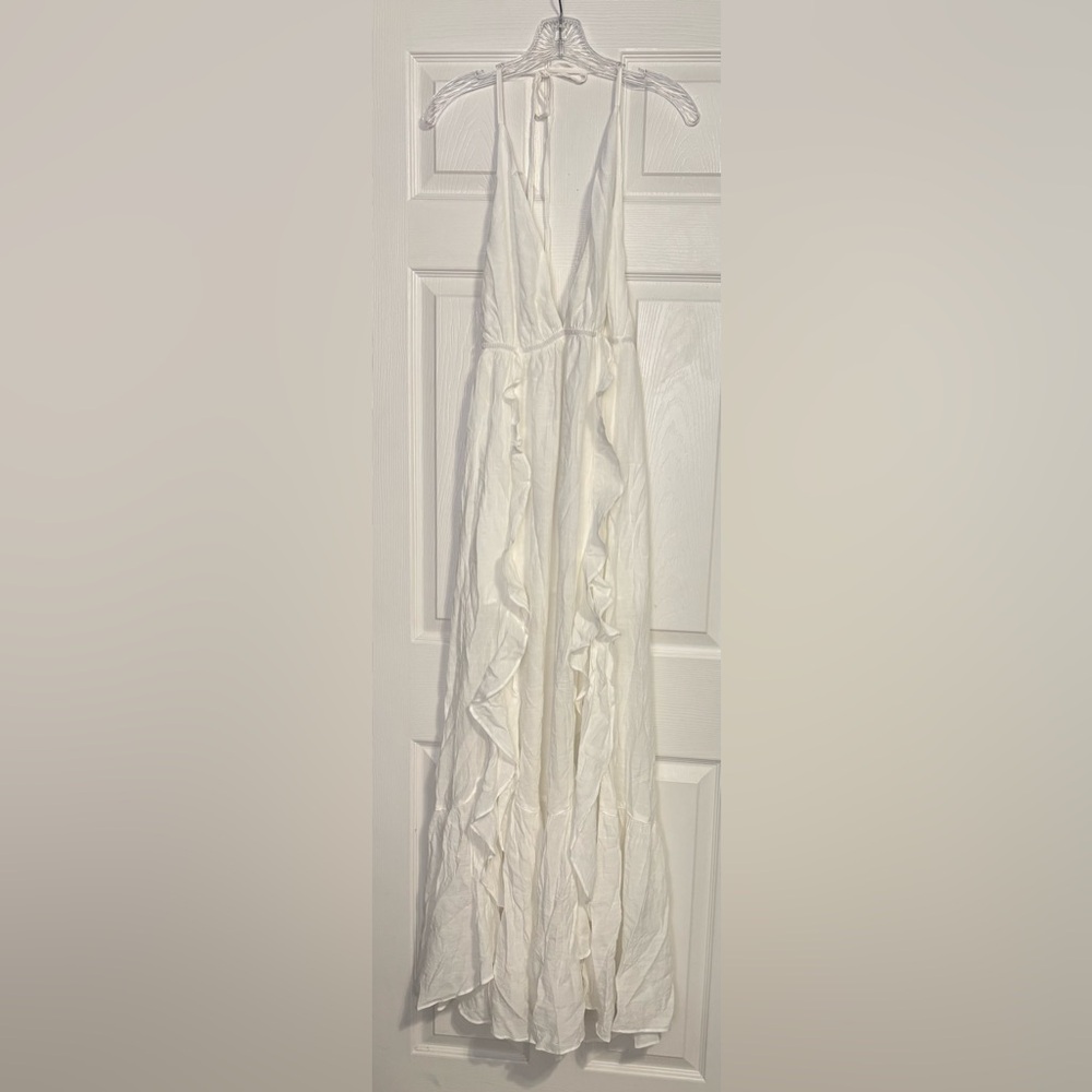 Sale! Fashion Nova White Halter Maxi Dress SOLD OUT! - Picture 4 of 7